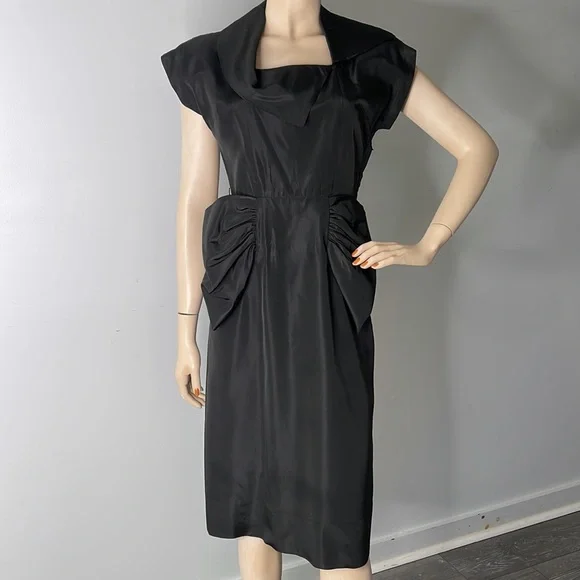 1950sBlack Taffeta Dress with Front Bow